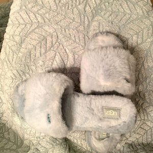 Ugg Size 7 fuzzy light blue slippers